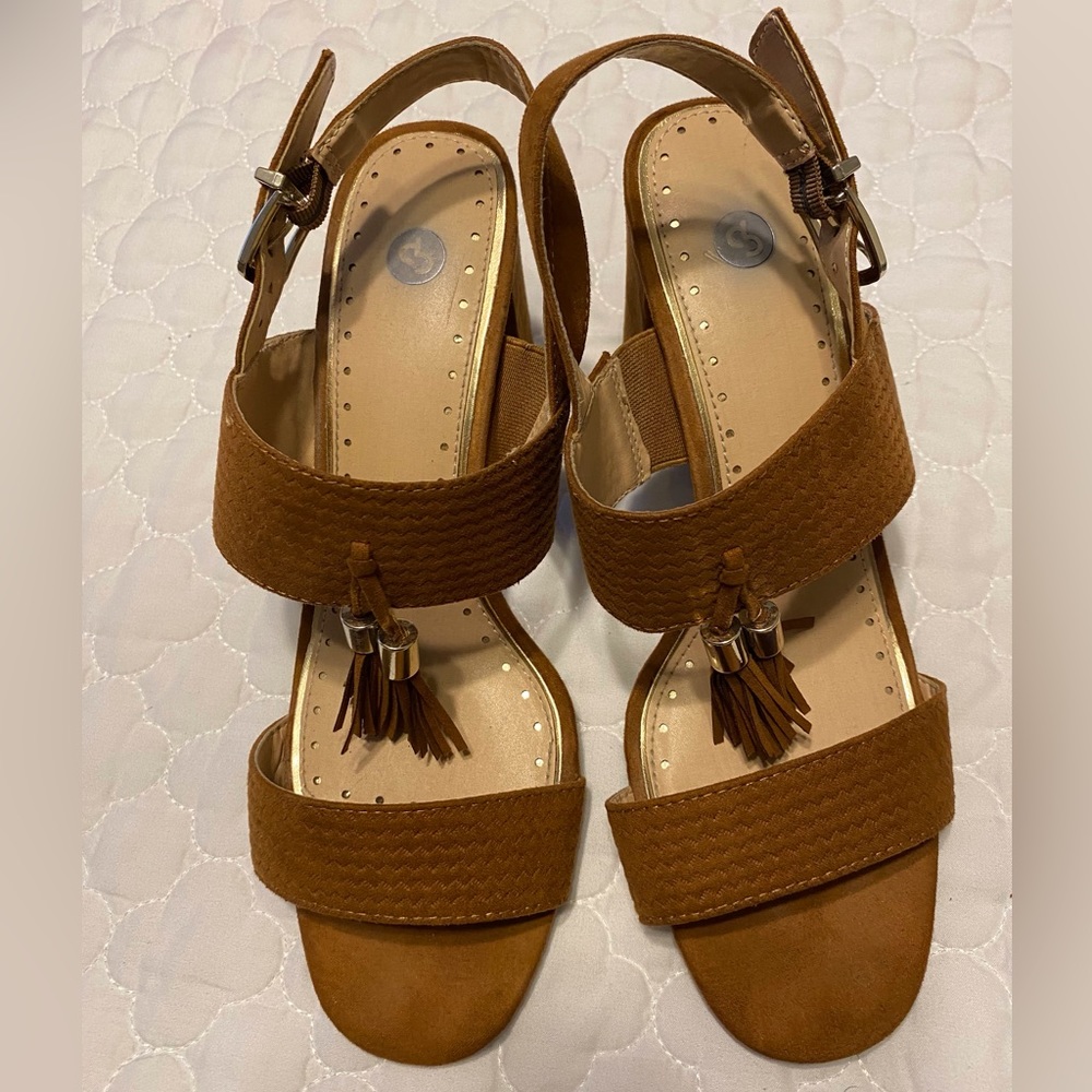 Women suede heel sandals